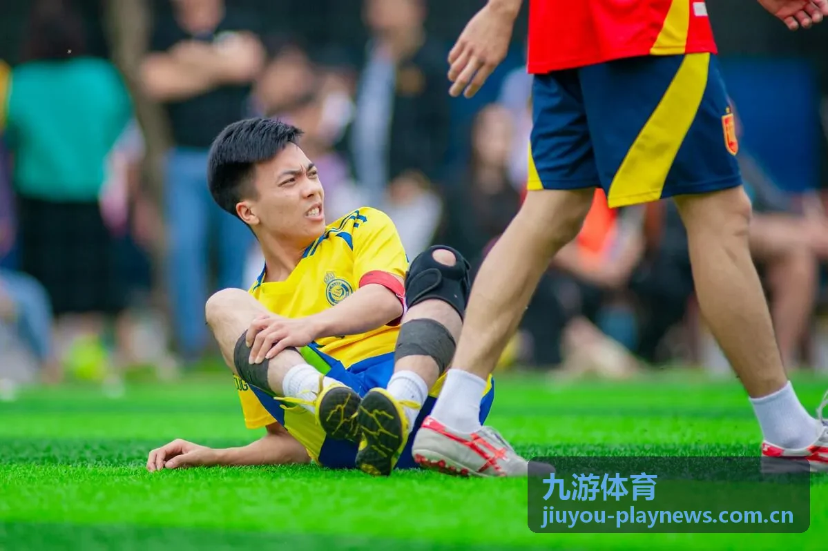 九游体育篮球爱好者观看比赛